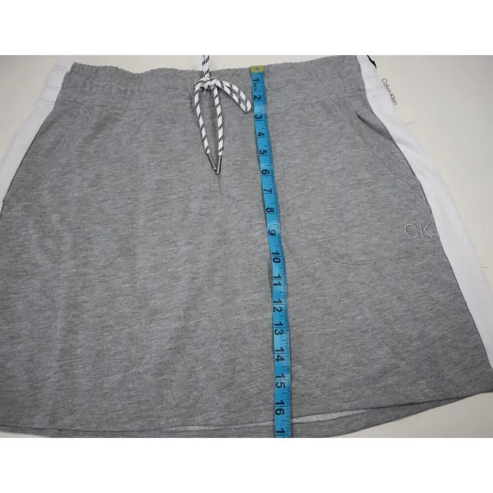 Calvin Klein Performance Grey Skirt‎ Size L